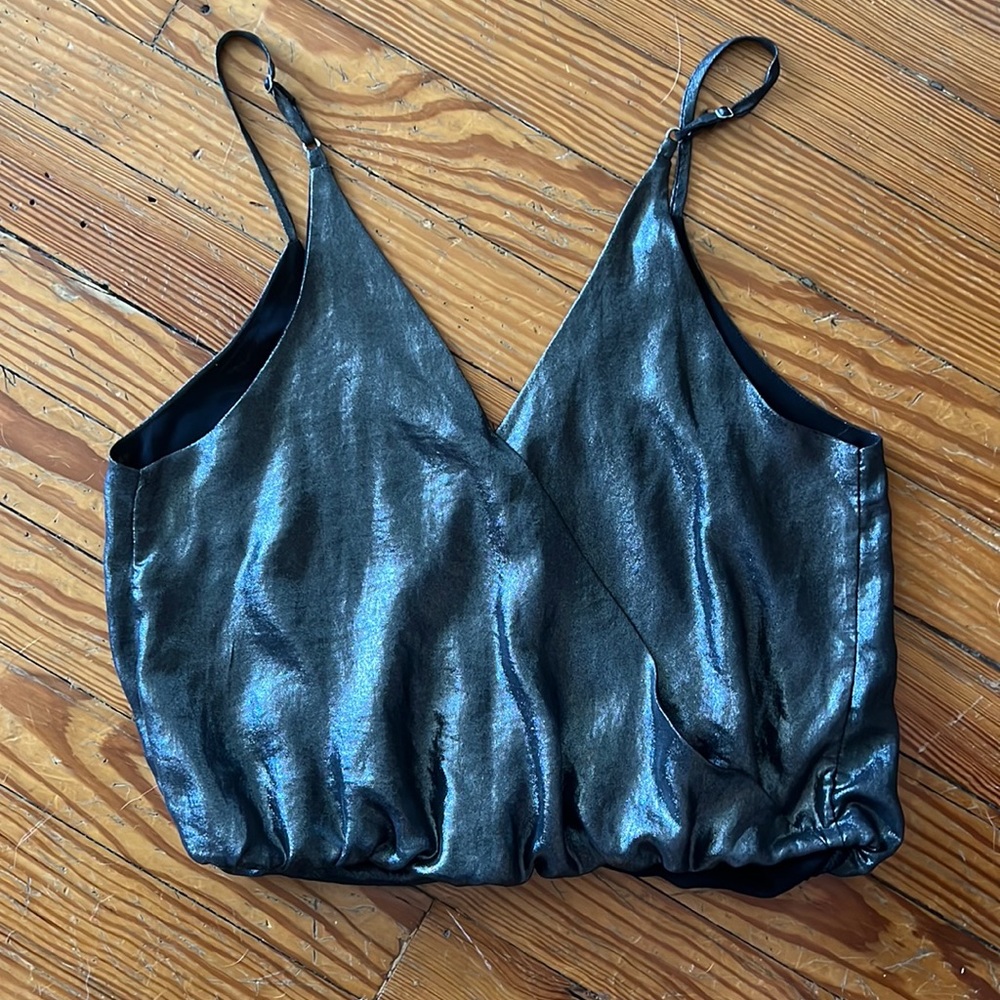 Metallic ASTR going out top